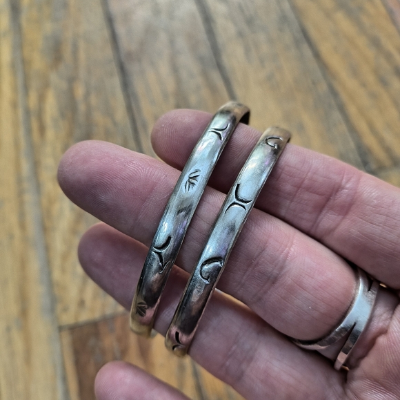 None Jewelry - Set of 2 Sterling Silver Bangles